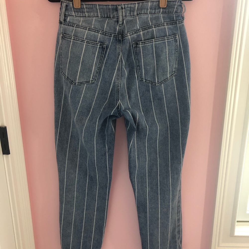 PacSun ankle cut jeans